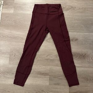 Lululemon leggings, size 6